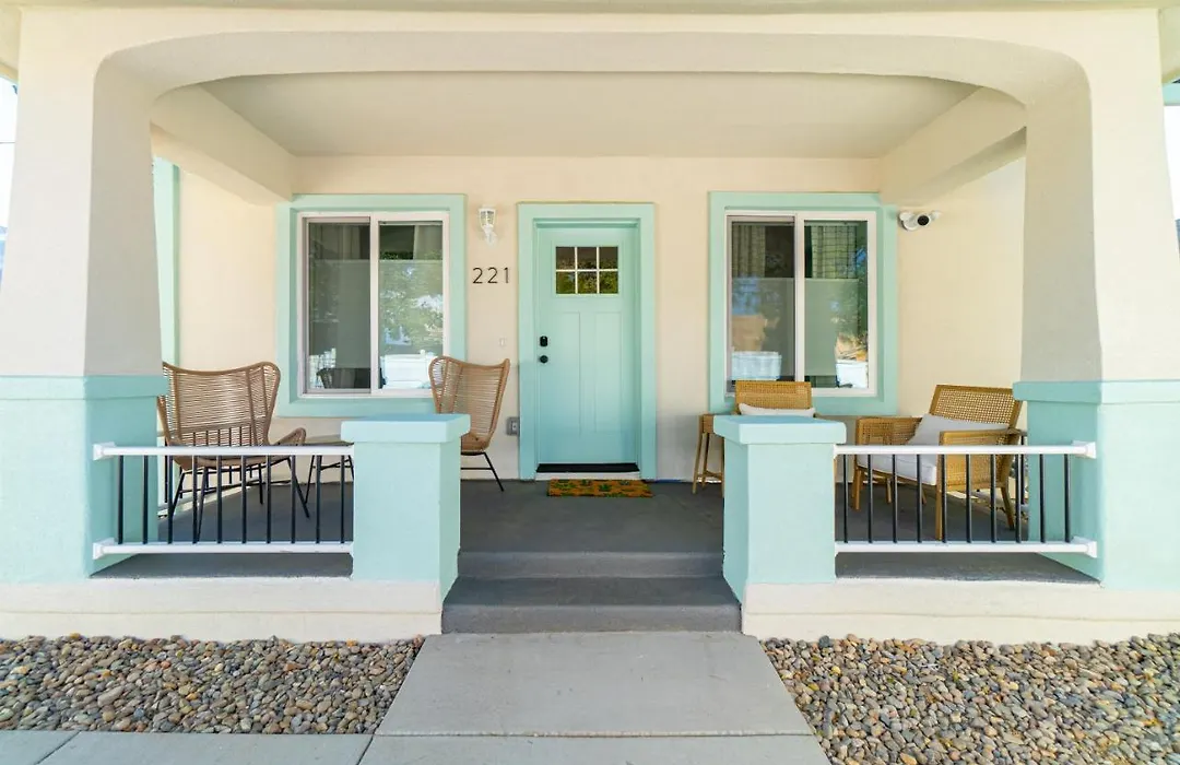 Reno Dream Cottage: Delightful 2-Bedroom Sanctuary-1